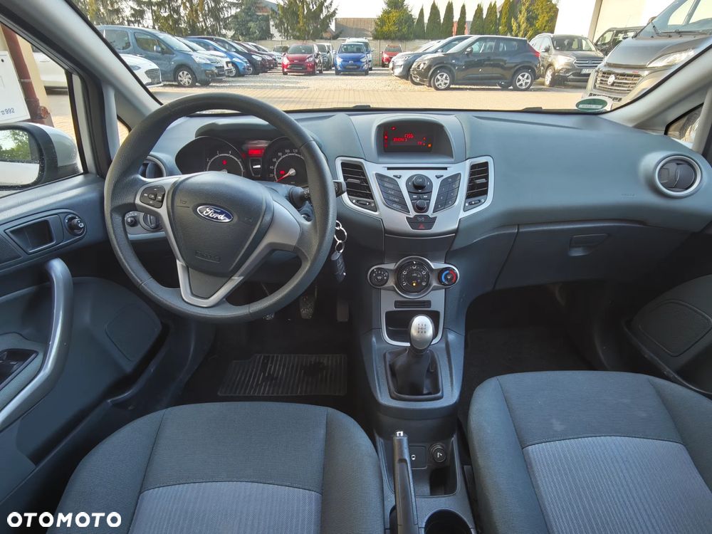 Ford Fiesta 1.25 Trend - 17