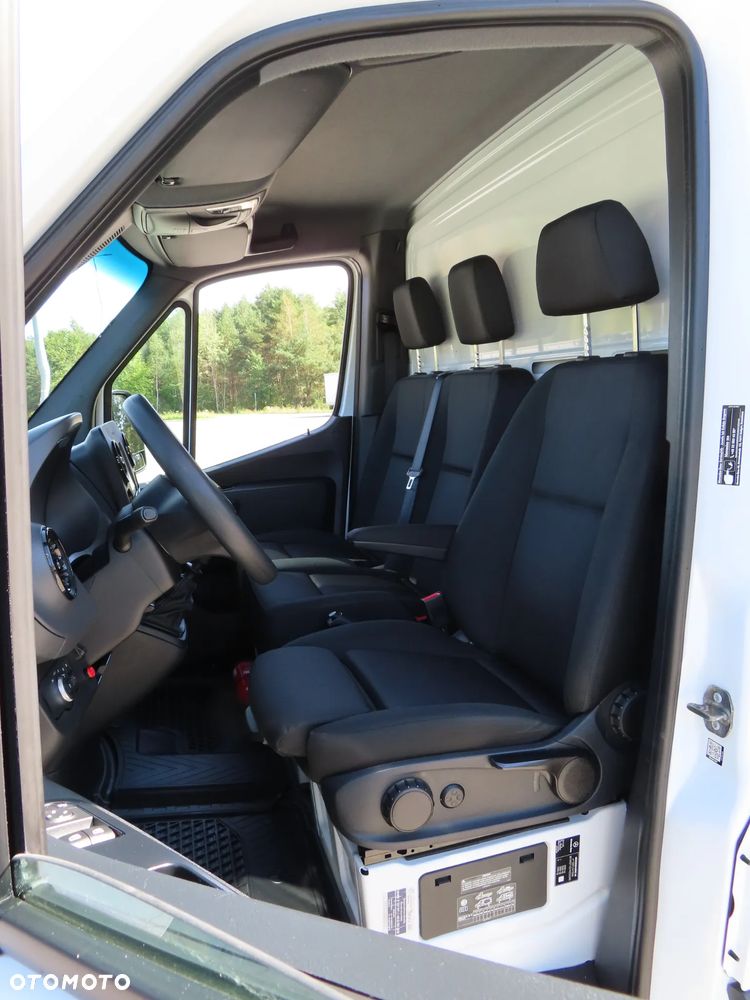 Mercedes-Benz Sprinter 519 CDI 190 KM Chłodnia Winda Załadowcza BÄR 750 Kg Agregat Zasilany Na Postoju 230 V Izoterma ACORD 3500 mm Dł. 6 Euro Palet Rozstaw Osi L2- 3665 mm, DMC 3500 Kg Tylne Koła Bliźniacze WZMACNIANY Stan Wizualny I Techniczny NOWY Tak Jak Z Taśmy Produkcyjnej Gotowy Dostępny OKAZJA POLECAM - 33