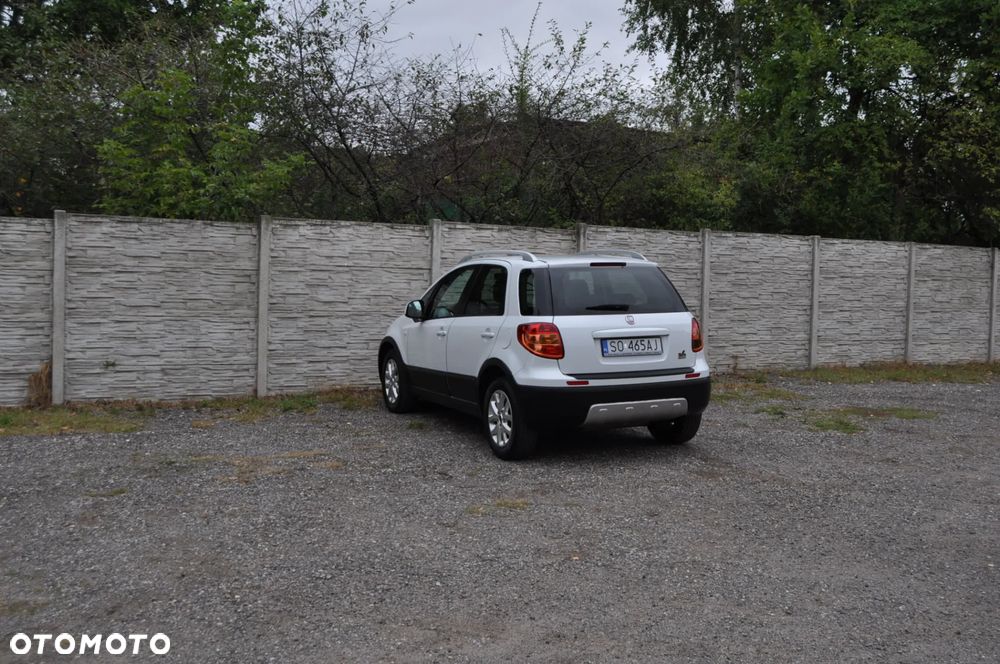 Fiat Sedici 1.6 16V 4x2 Emotion - 4