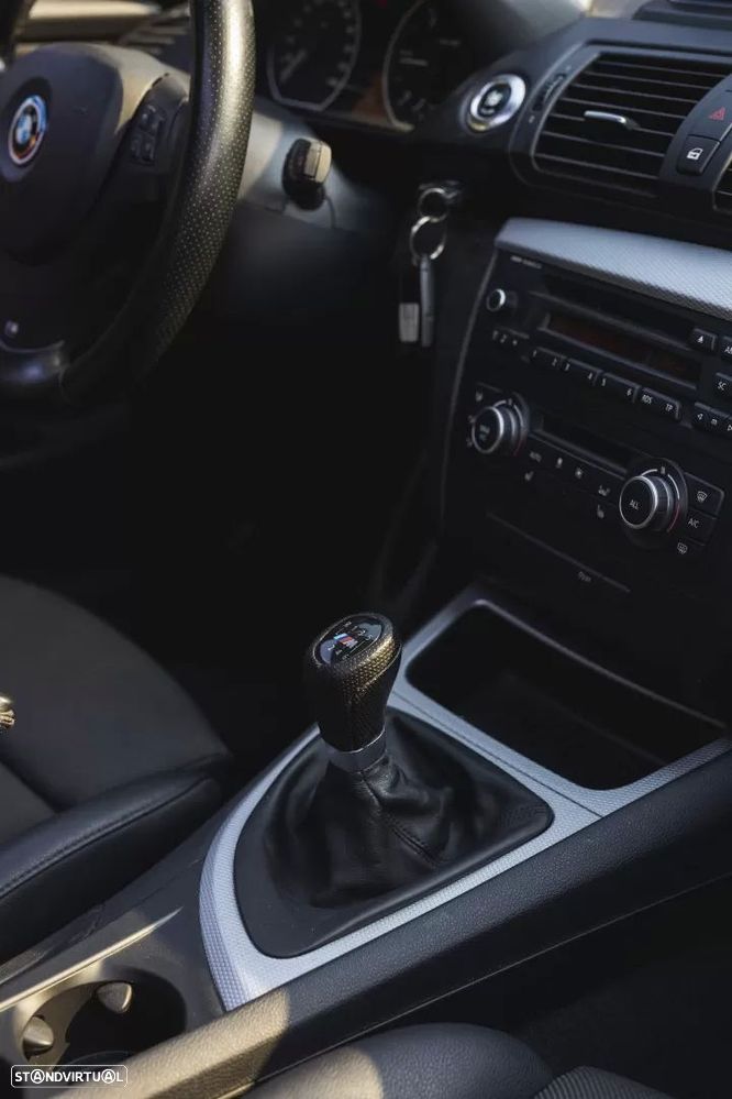 BMW 118 d Pack M - 25