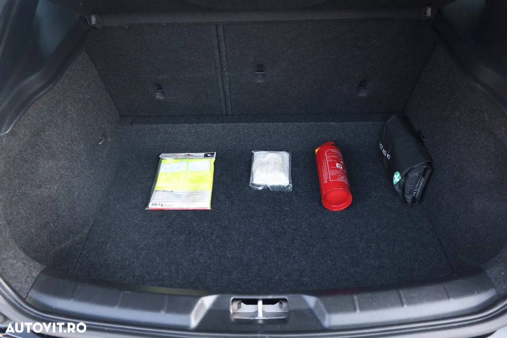 Volvo V40 D2 RDesign - 13