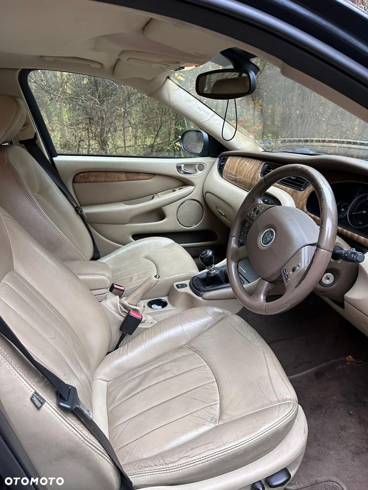 Jaguar X-Type - 4
