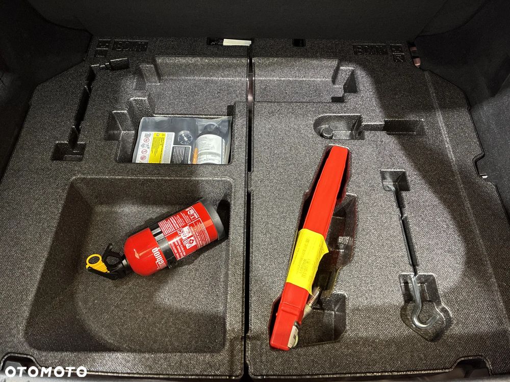 Mazda 3 2.0 mHEV Kanjo - 29