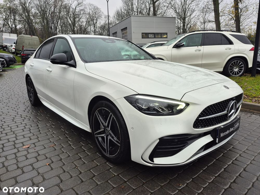 Mercedes-Benz Klasa C 180 mHEV - 13