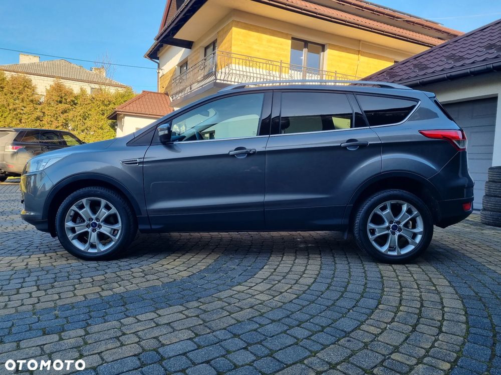Ford Kuga 2.0 TDCi 4x4 Titanium - 33