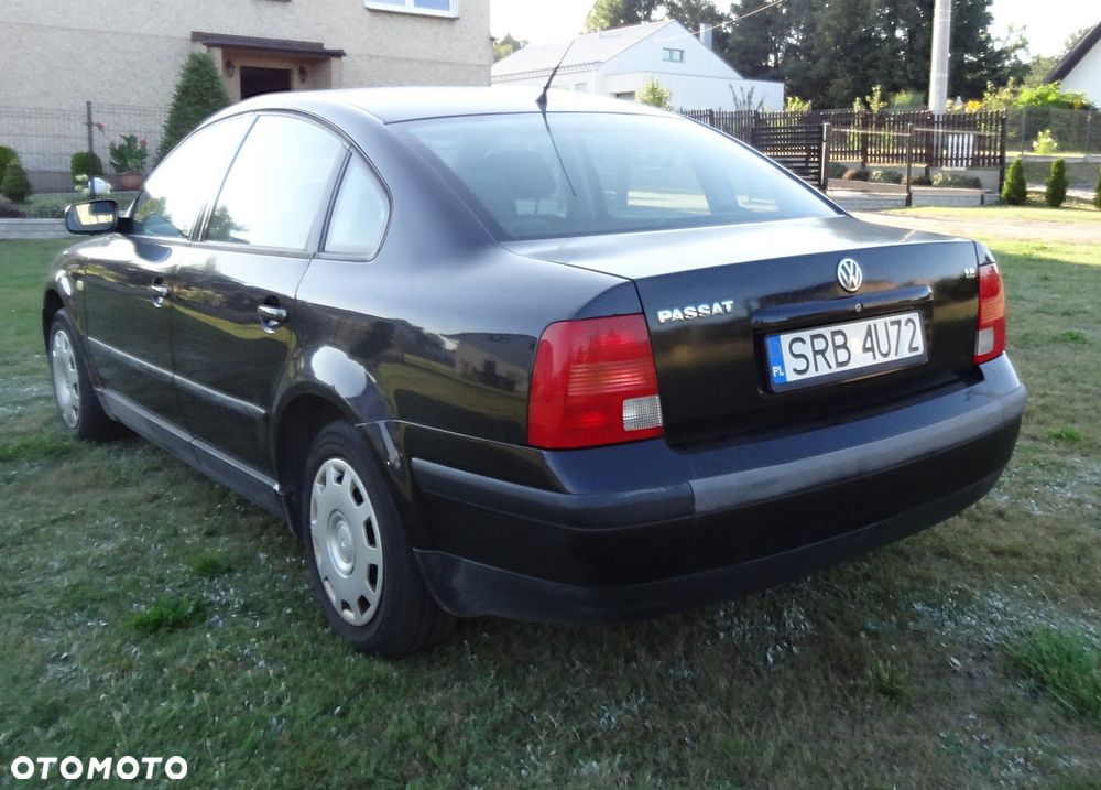 Volkswagen Passat - 9