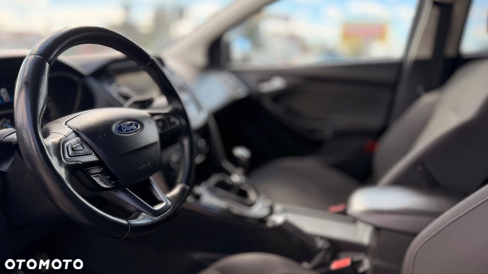 Ford Focus 1.0 EcoBoost Titanium ASS - 8