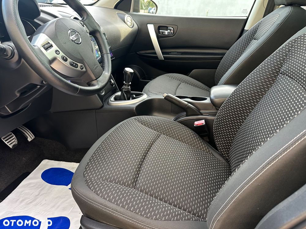 Nissan Qashqai 2.0 dCi DPF acenta - 19
