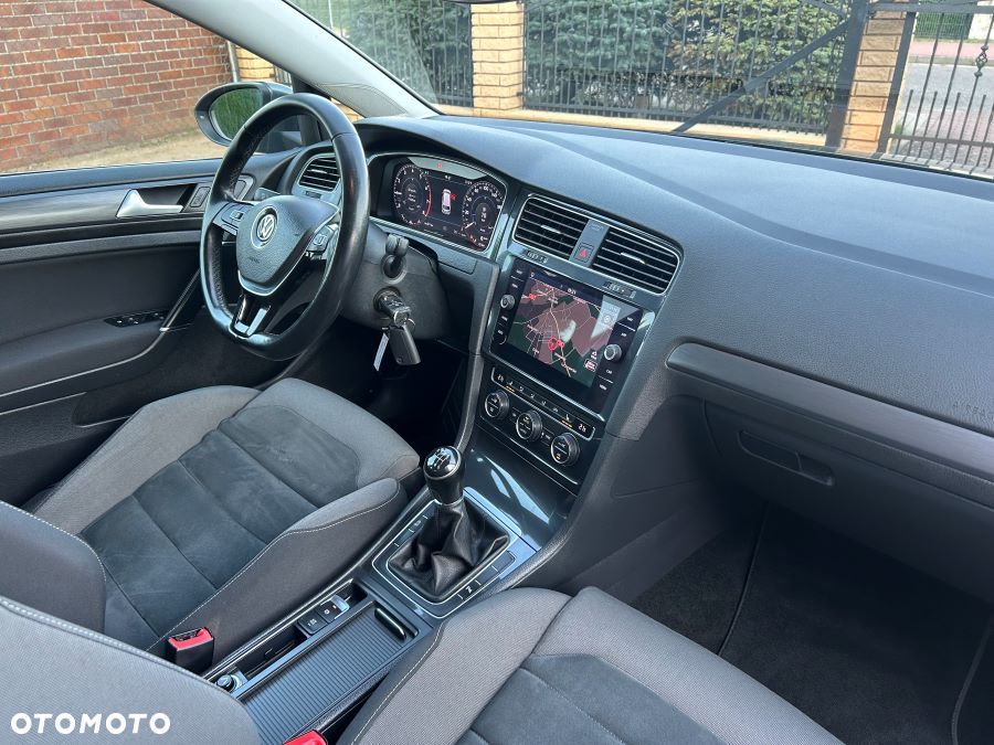 Volkswagen Golf 1.0 TSI OPF Comfortline - 21