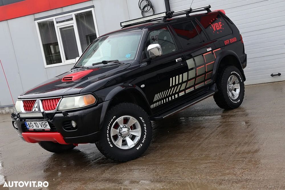 Mitsubishi Pajero - 10