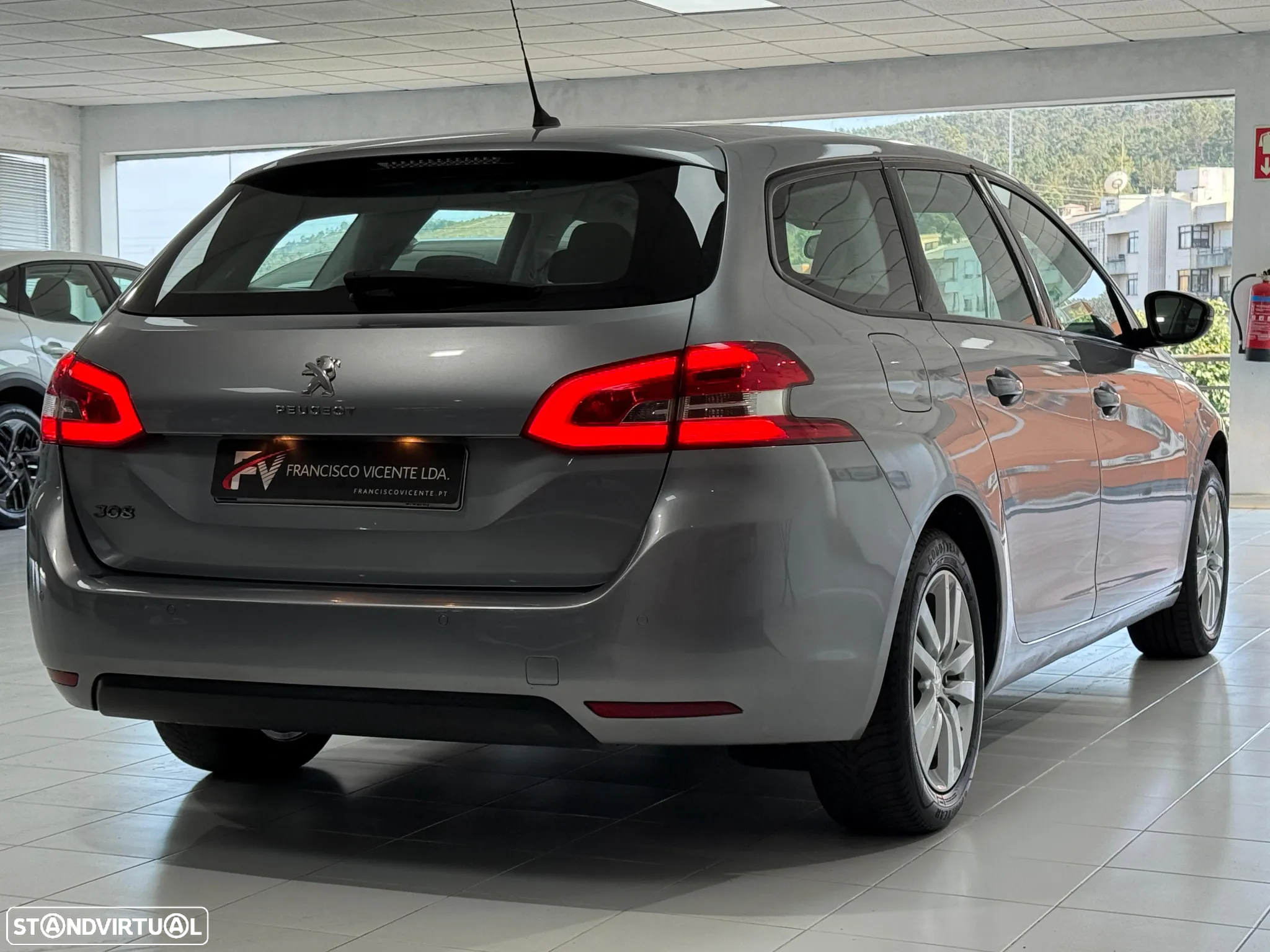 Peugeot 308 SW 1.6 BlueHDi Active - 4