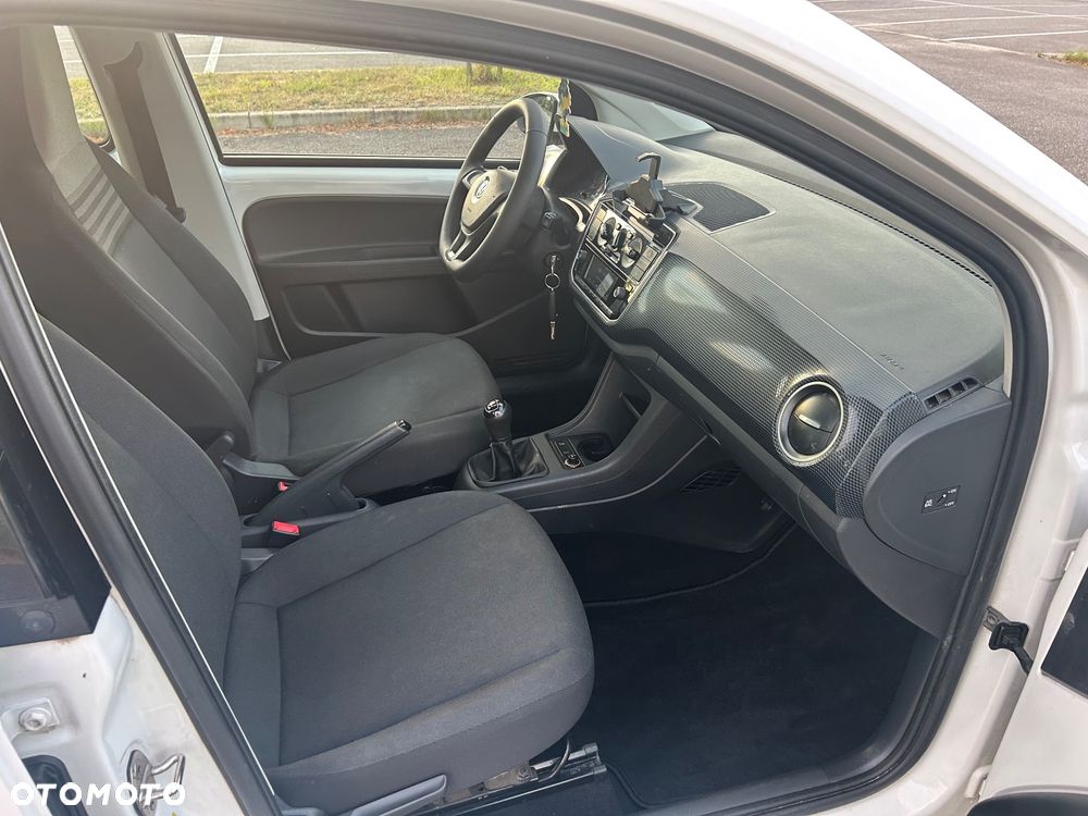 Volkswagen up! - 10