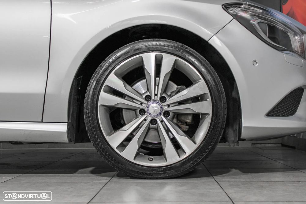 Mercedes-Benz CLA 180 CDI Urban - 13