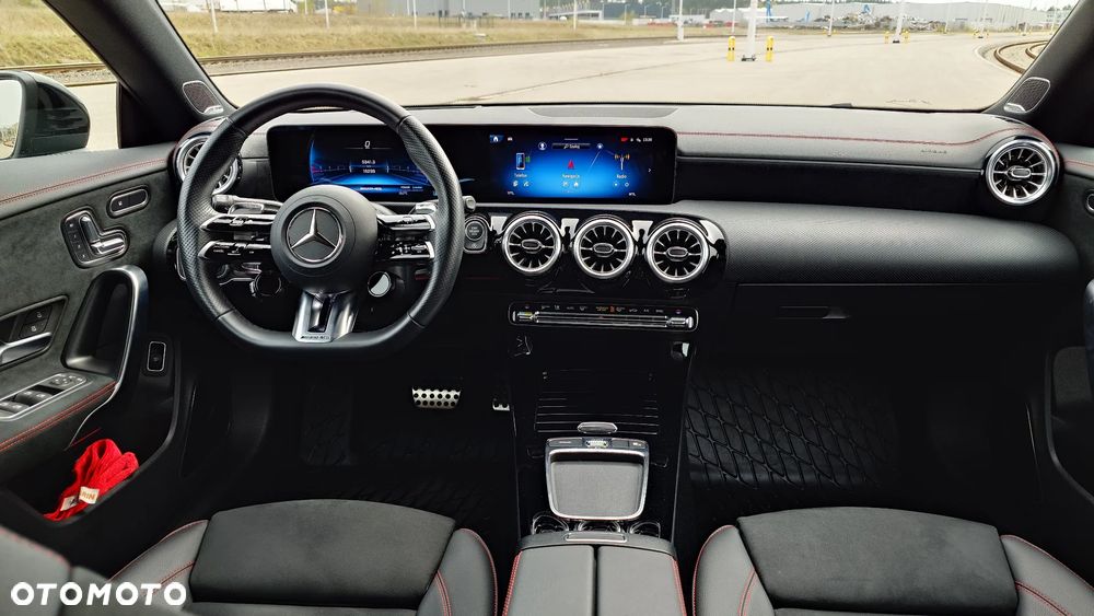 Mercedes-Benz CLA AMG 35 mHEV 4-Matic 8G-DCT - 15