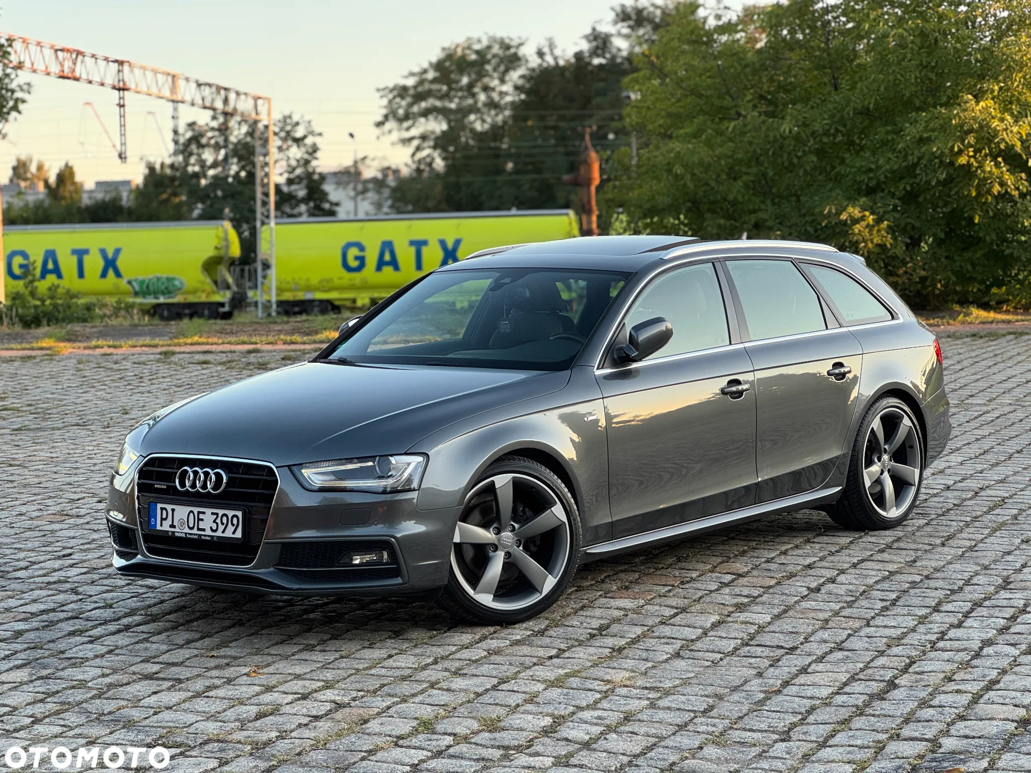 Audi A4 Avant 2.0 TDI Quattro Line S tronic - 24