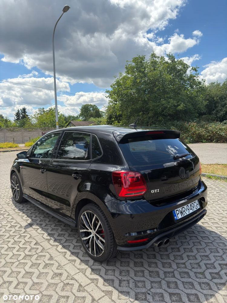 Volkswagen Polo 1.8 TSI (Blue Motion Technology) DSG GTI - 4