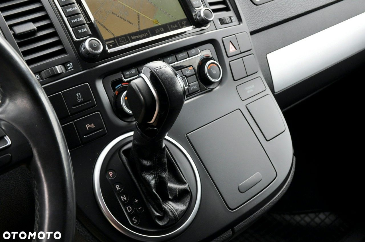 Volkswagen Multivan - 35