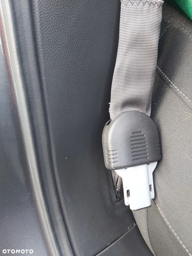 Ford Mondeo 2.0 TDCi Start-Stopp Titanium - 19