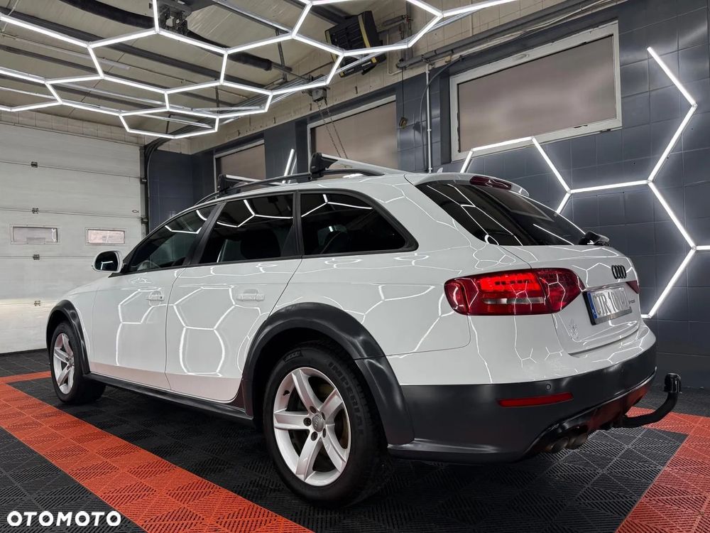 Audi A4 Allroad - 10