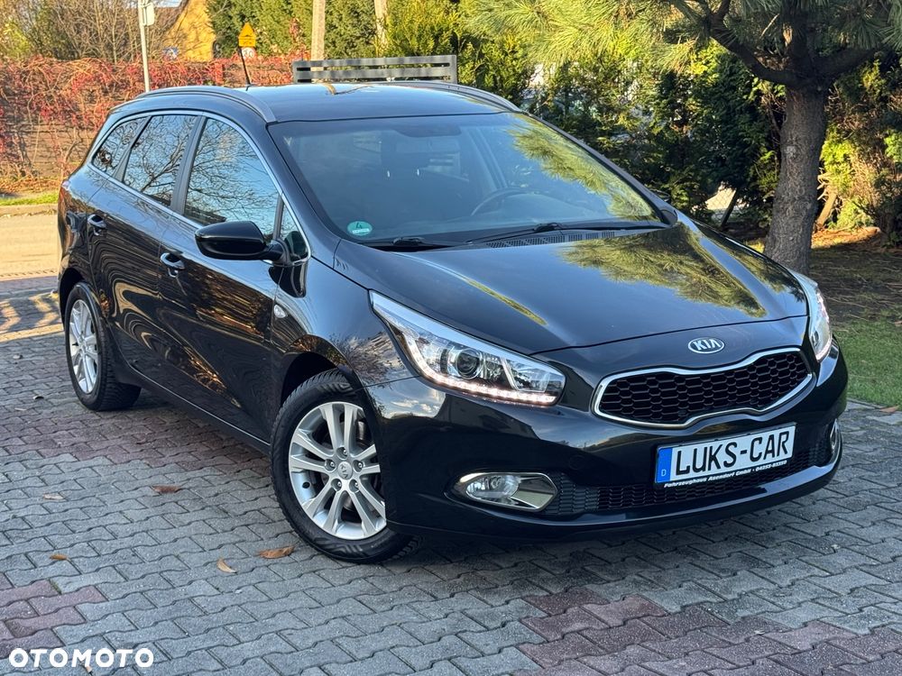 Kia Ceed 1.4 CVVT SW Fifa World Cup Edition - 7