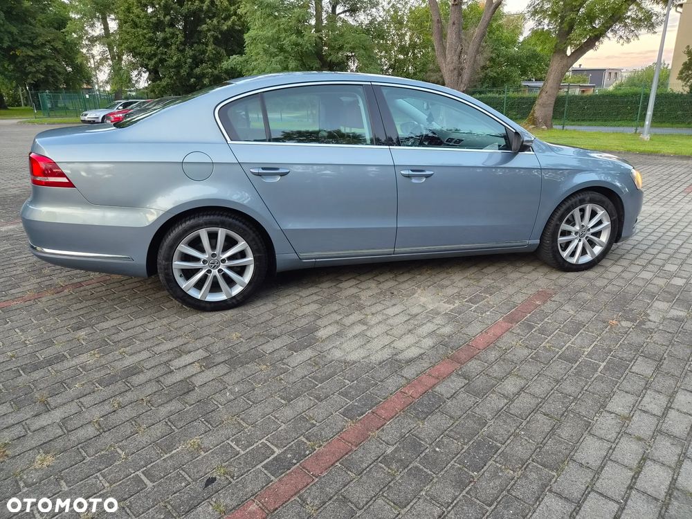 Volkswagen Passat 2.0 TSI Exclusive - 5