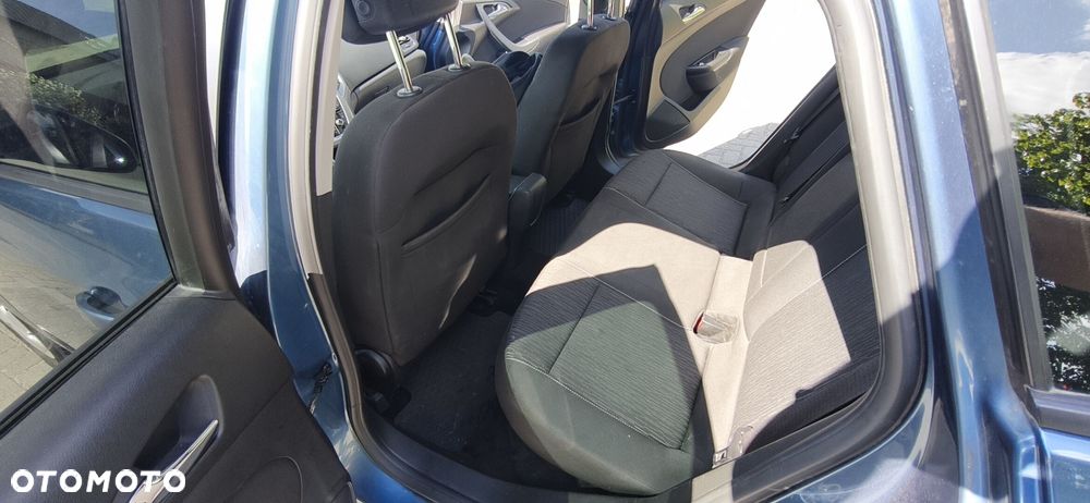 Opel Astra 1.6 Active - 10