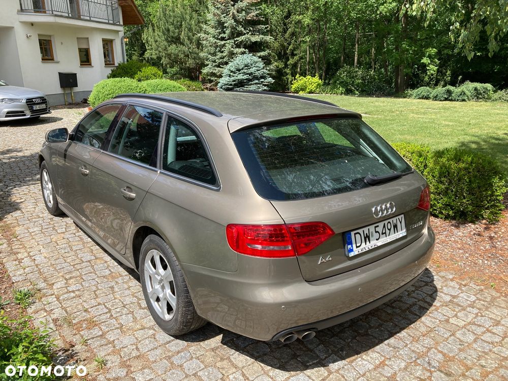 Audi A4 Avant 2.0 TDI DPF - 5