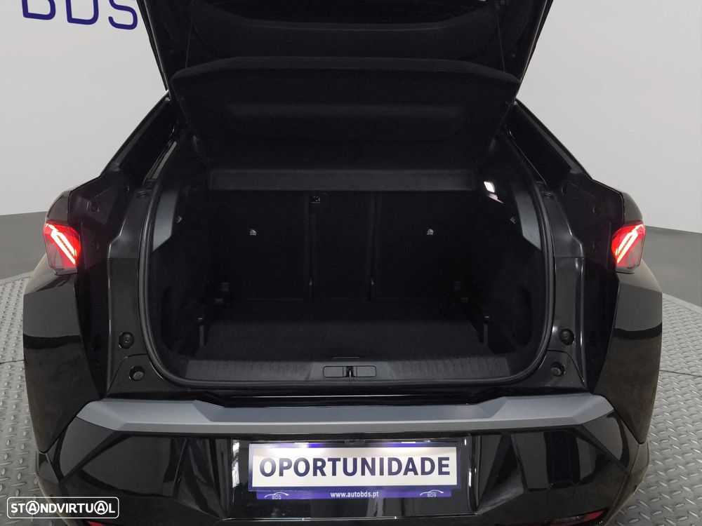Peugeot E-3008 GT - 10