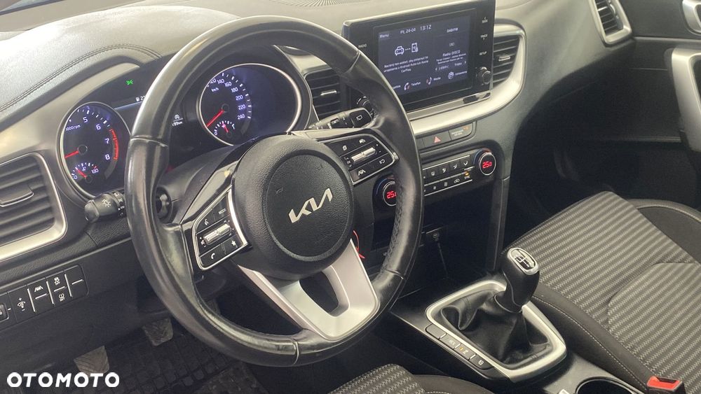 Kia Ceed 1.5 T-GDI M - 15