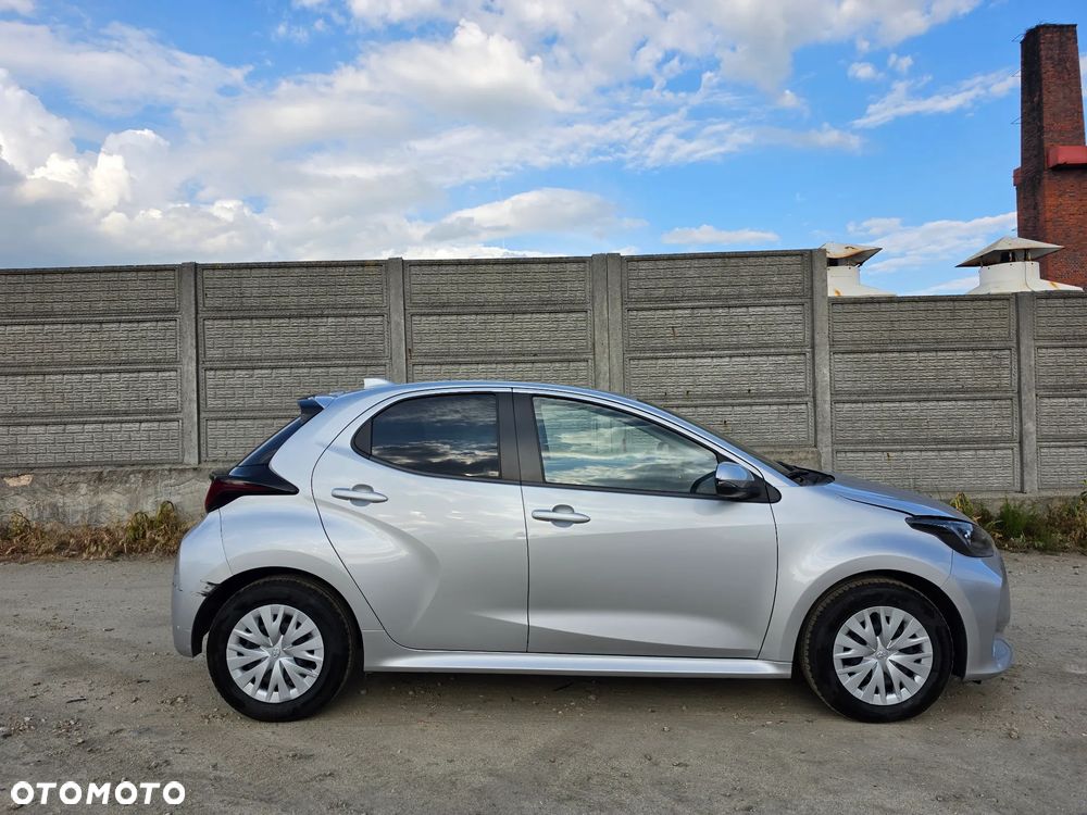 Toyota Yaris 1.5 VVT-i Comfort - 4