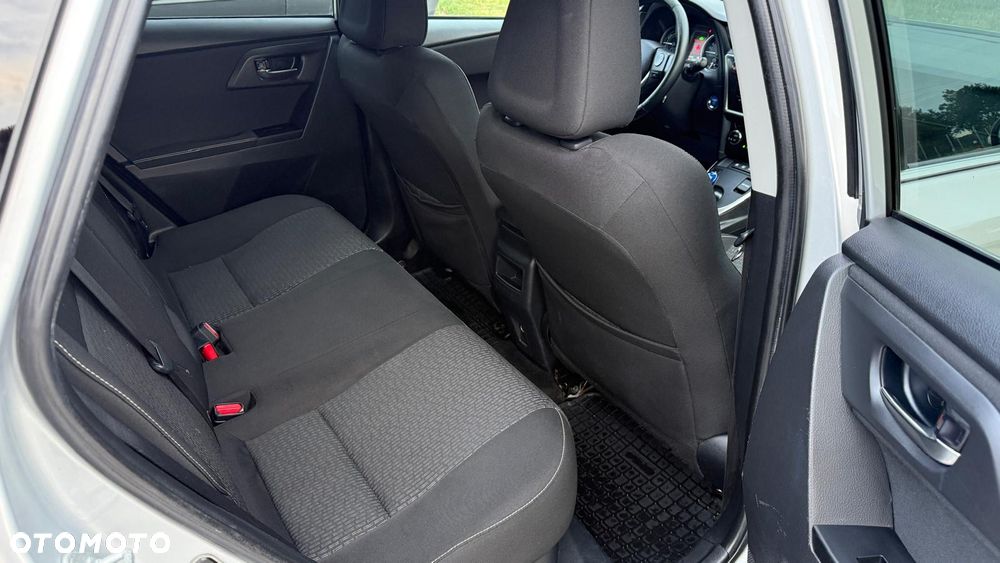 Toyota Auris 1.8 HSD Luna - 34