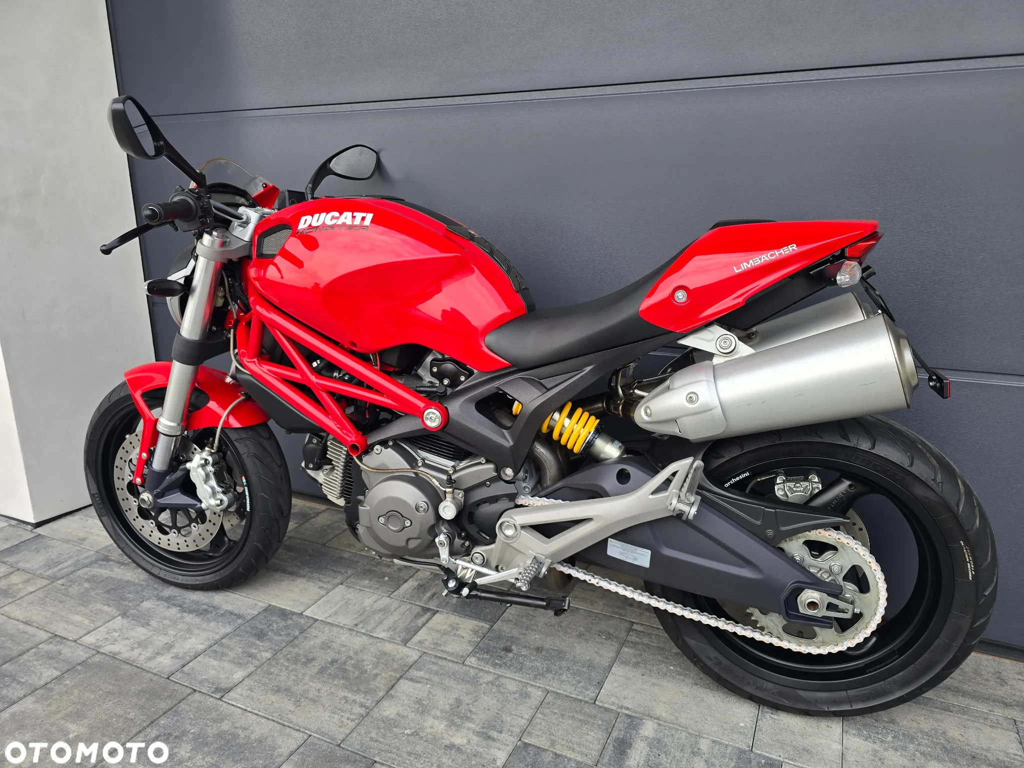 Ducati Monster - 3