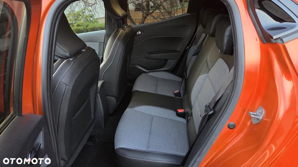 Renault Clio TCe 90 EVOLUTION - 24