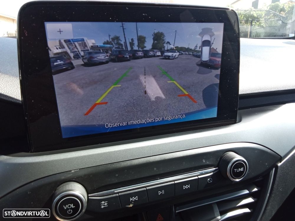 Ford Focus 1.5 TDCi ECOBlue Connected Aut. — fotografia 21