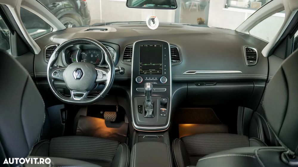 Renault Grand Scenic TCe 140 GPF EDC BLACK EDITION - 29