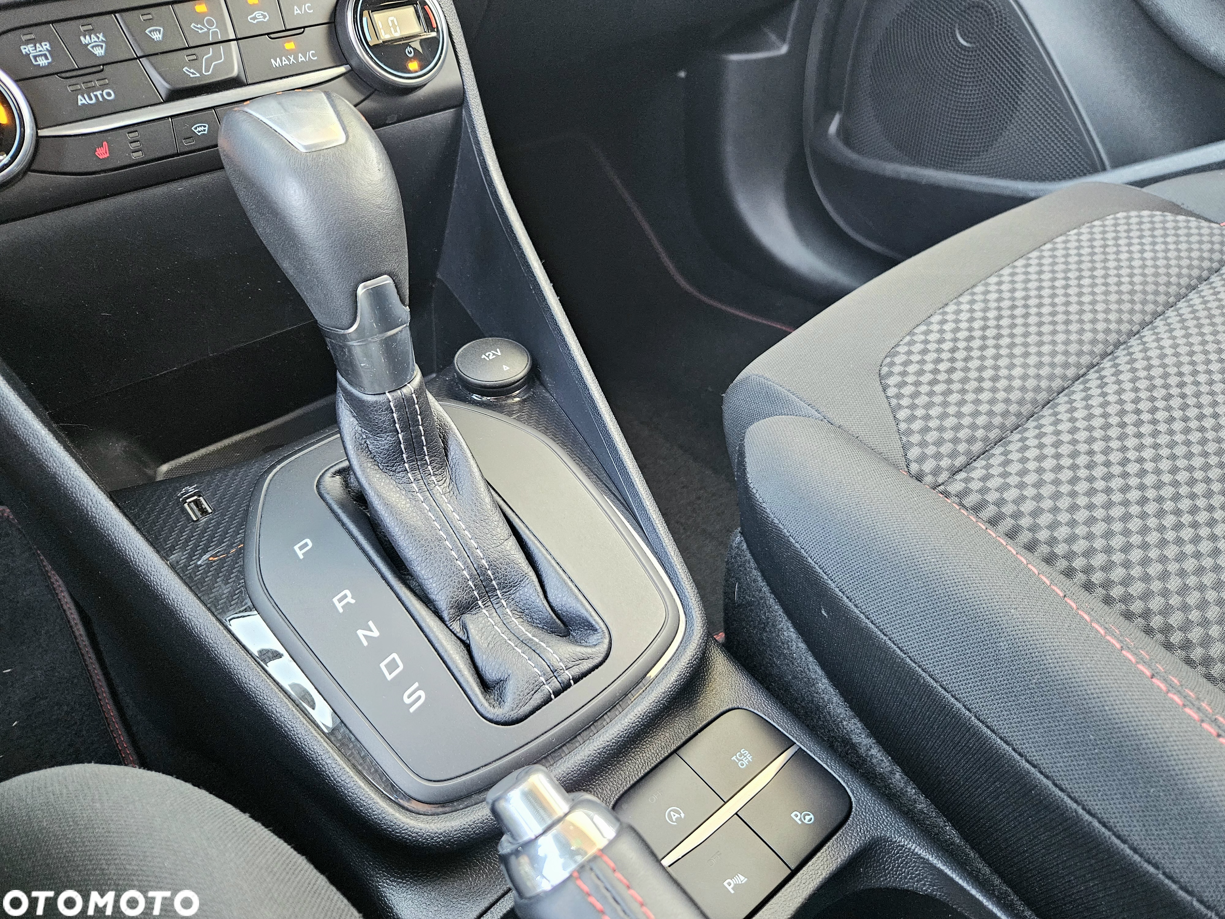 Ford Fiesta - 26
