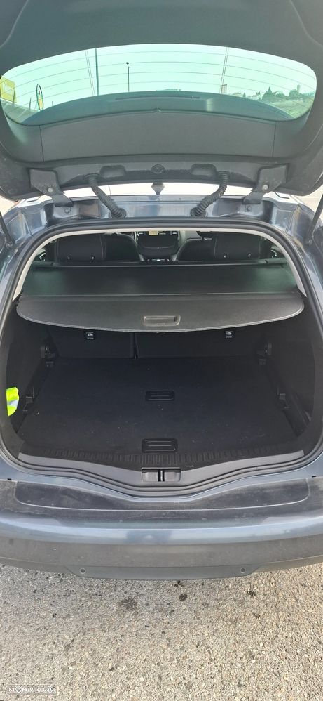 Renault Mégane Sport Tourer 1.5 dCi Limited - 14