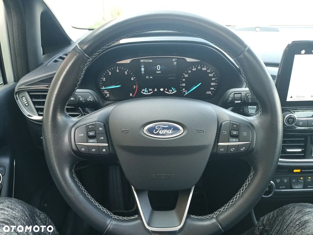 Ford Fiesta 1.0 EcoBoost S&S TITANIUM - 9