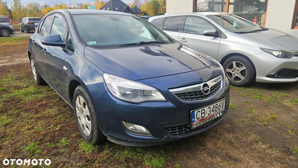Opel Astra IV 1.4 T Edition 150 - 3