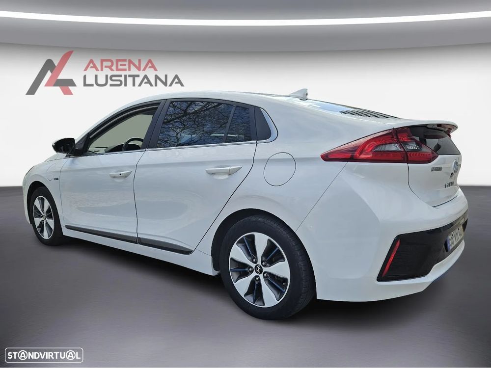Hyundai Ioniq 1.6 GDI PHEV Tech - 26
