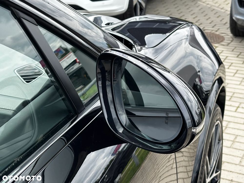 Porsche Macan Turbo 100kWh - 17