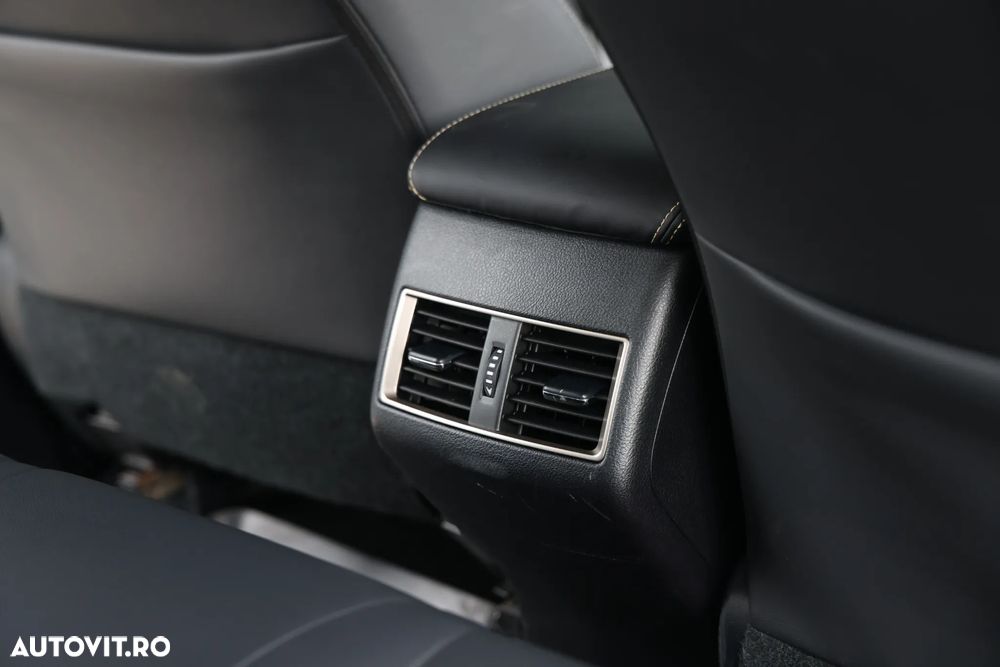 Lexus Seria NX 300h - 22