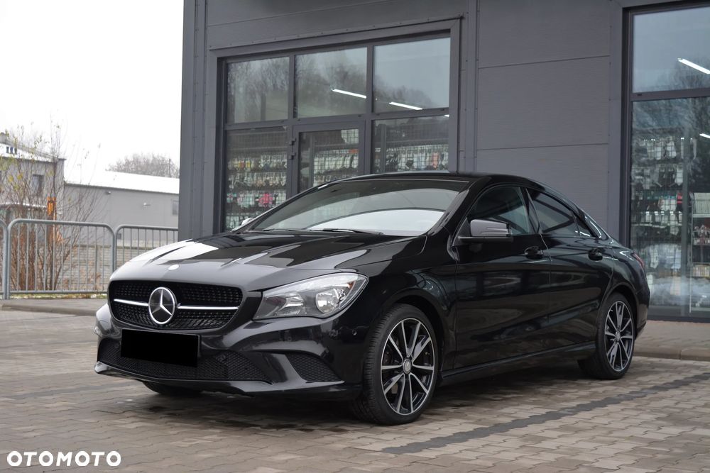 Mercedes-Benz CLA 180 7G-DCT StreetStyle - 3
