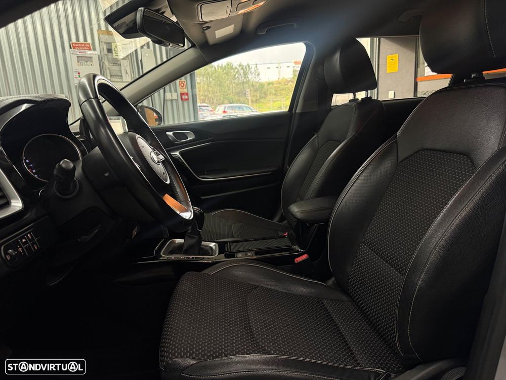 Kia Ceed SW 1.6 CRDi MHEV Drive - 19