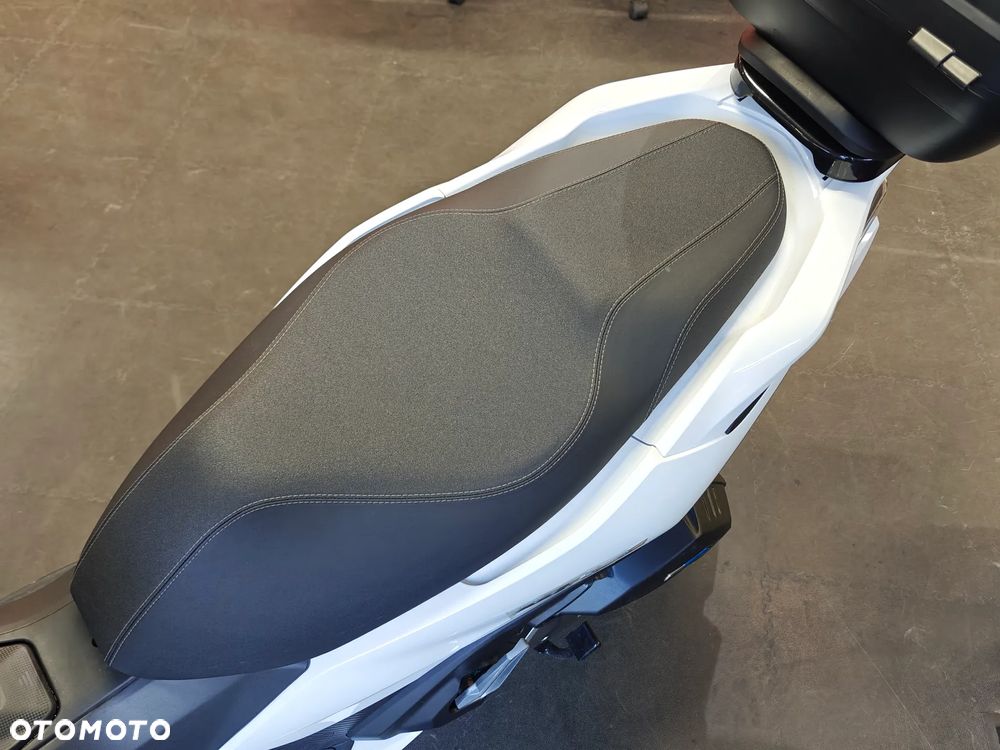 QJMOTOR MTX 125 - 7