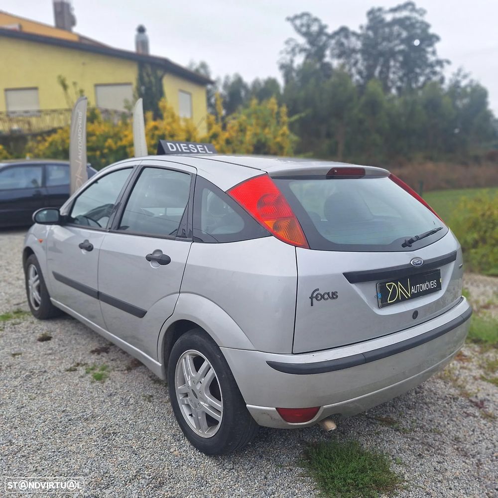 Ford Focus 1.8 TDdi Comfort - 9