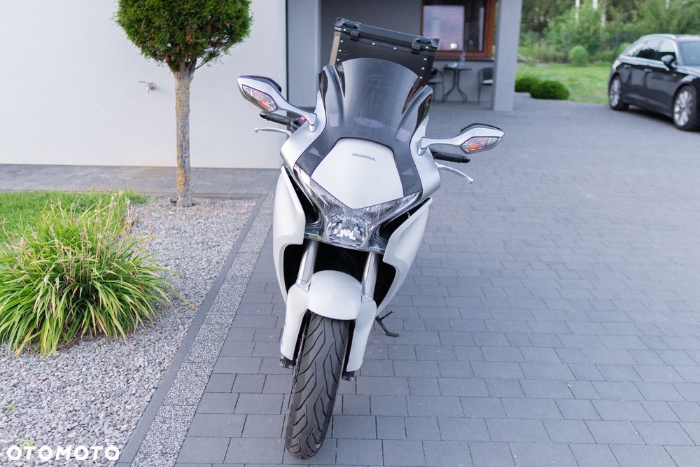 Honda VFR - 5