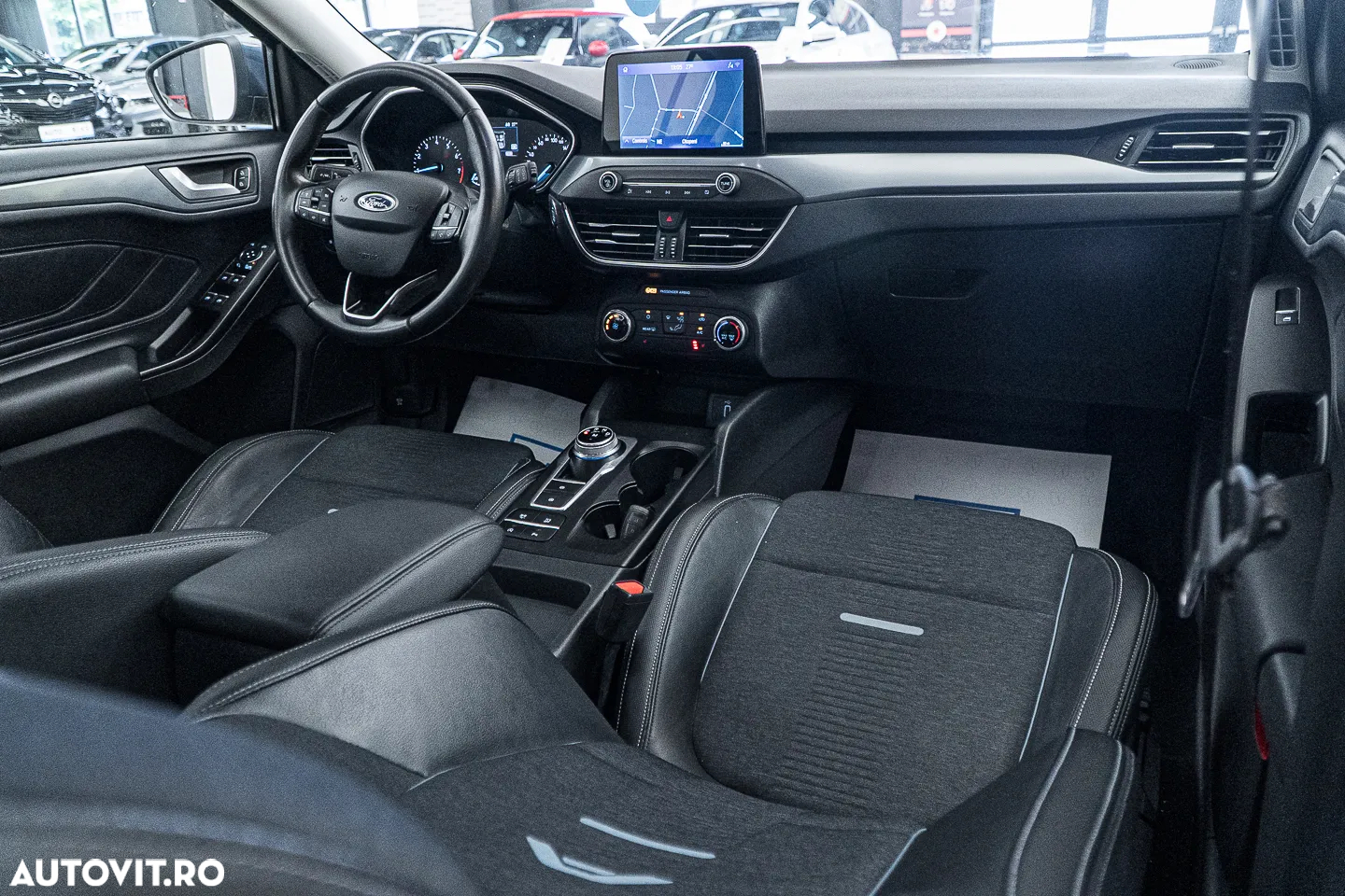 Ford Focus 1.5 EcoBoost Start-Stopp-System Aut. ACTIVE - 2