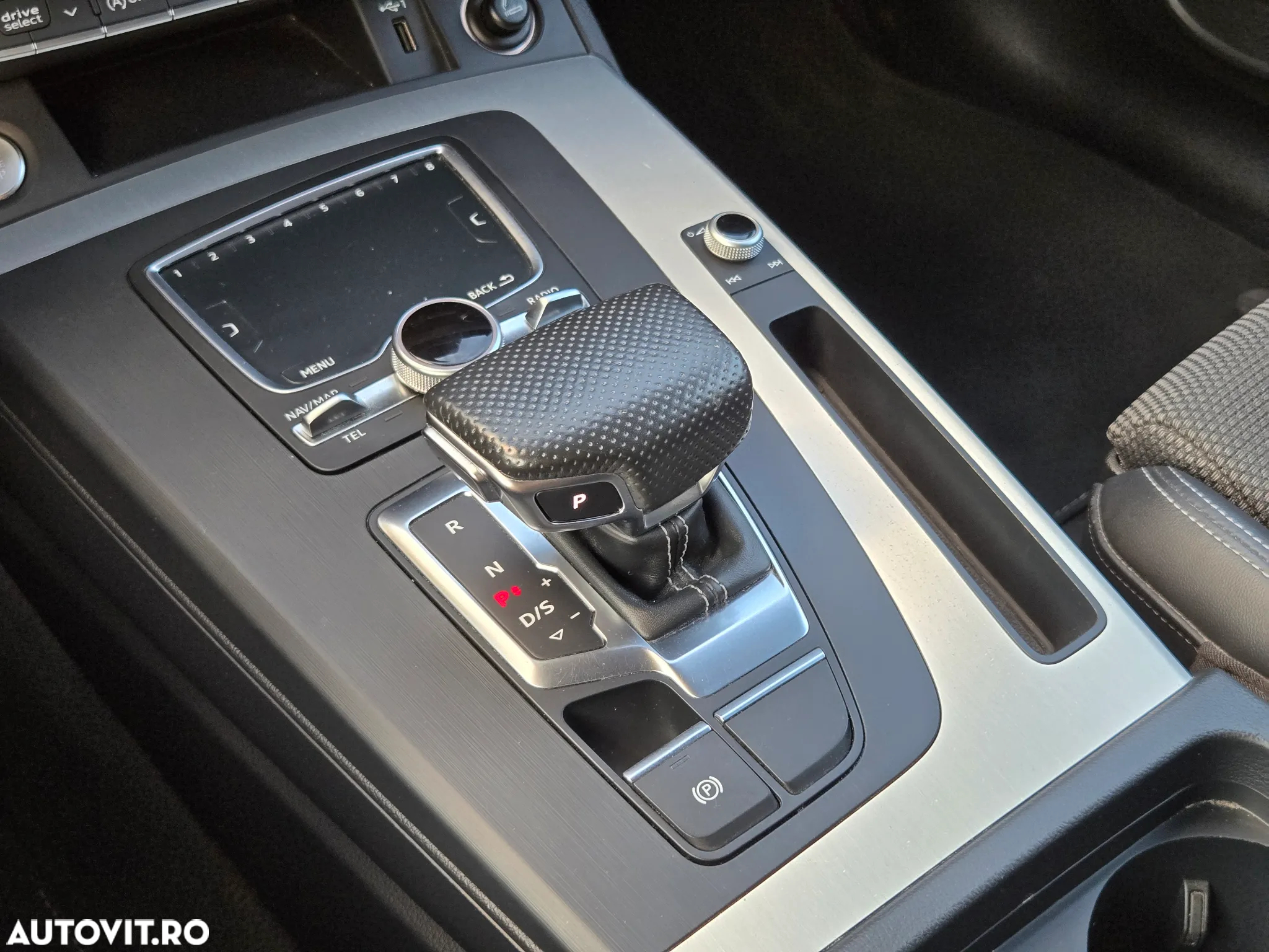 Audi Q5 2.0 40 TDI quattro S tronic Sport - 10