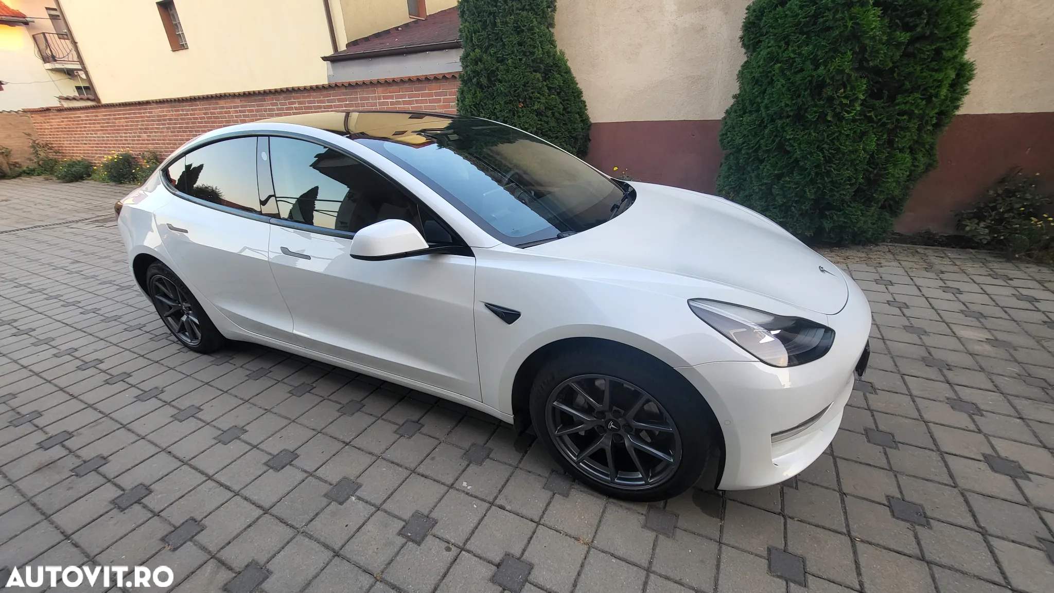Tesla Model 3 Langstreckenbatterie Allradantrieb Dual Motor Performance - 37